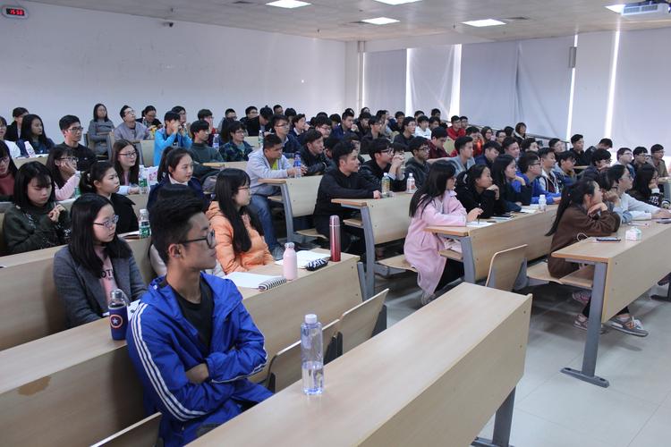 中软学院成功举办“计算机技术与软件技术资格考试”培训讲座，助力计算机技术人才培养